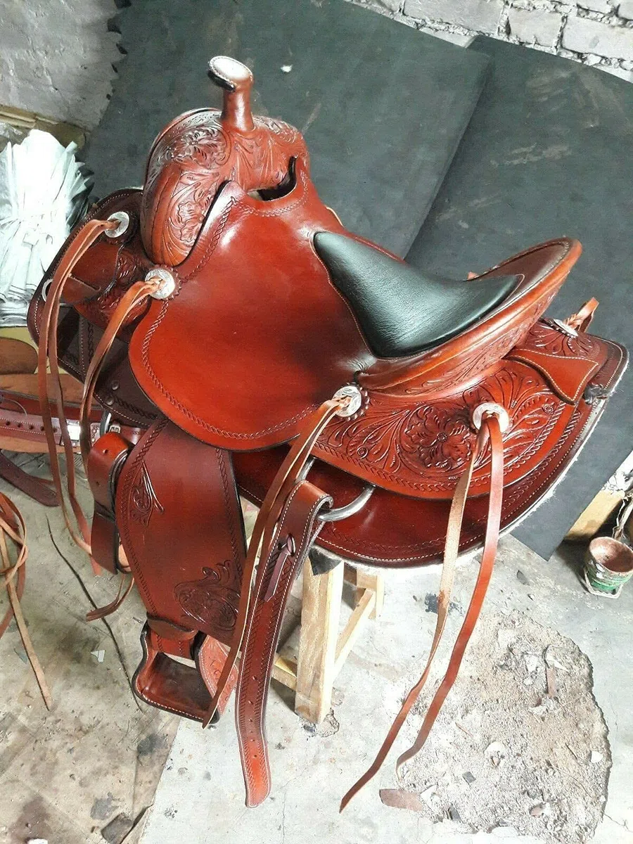 Equestrian Universe Westernsattel für Jugendliche und Kinder, strapazierfähig, aus Wade, Ranch-Sattel