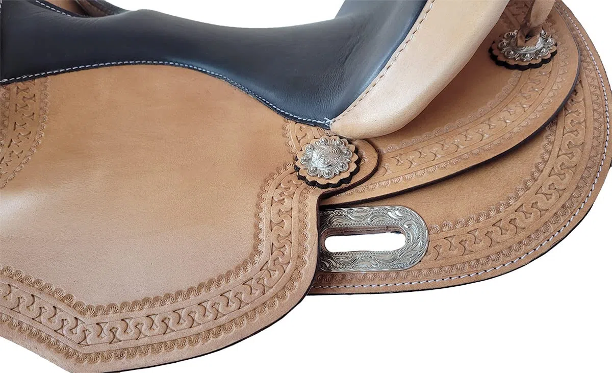 A&M Reitsport Baumloser Westernsattel Omaha Eco aus Büffelleder, wechselbares Kopfeisen, Größe 17 Zoll