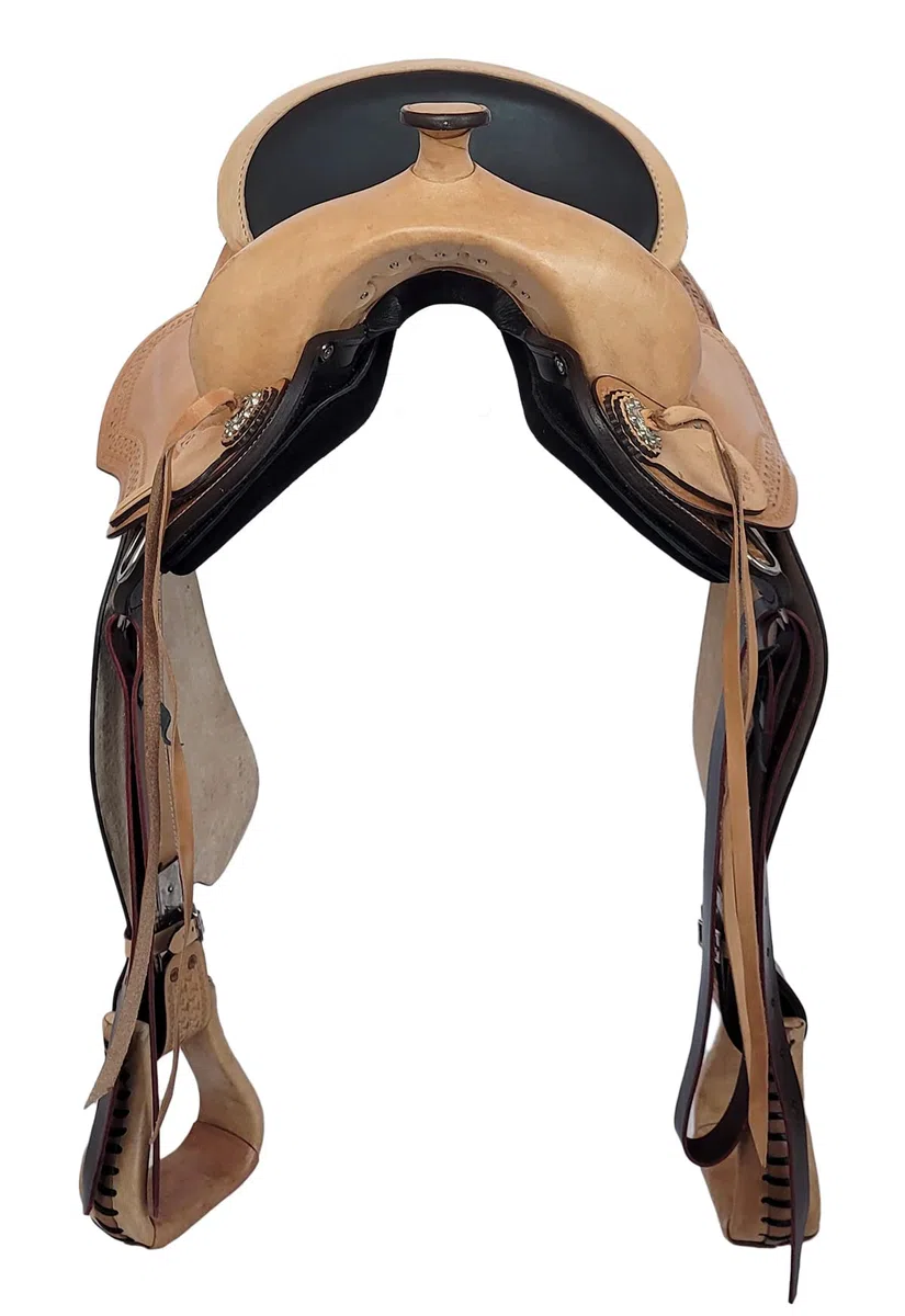 A&M Reitsport Baumloser Westernsattel Omaha Eco aus Büffelleder, wechselbares Kopfeisen, Größe 17 Zoll